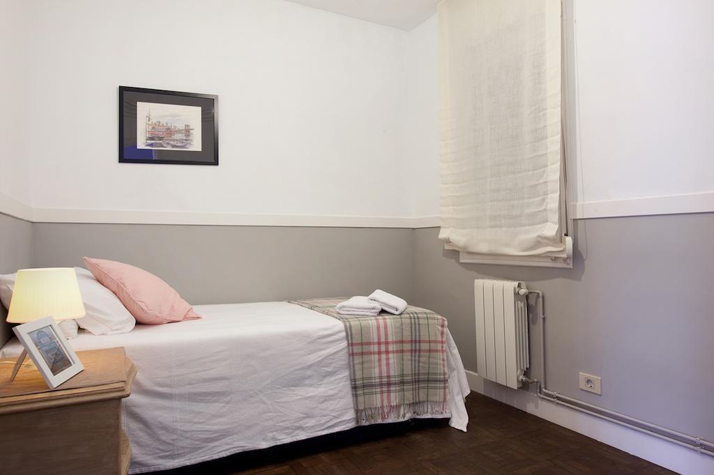 Letsgo Camp Nou Apartment Barcelone Extérieur photo